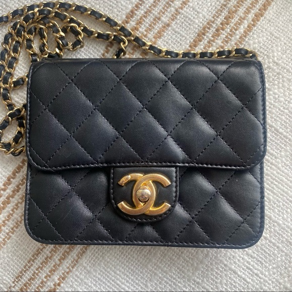 Vintage Chanel Mini Square Flap Bag - Picture 3 of 8